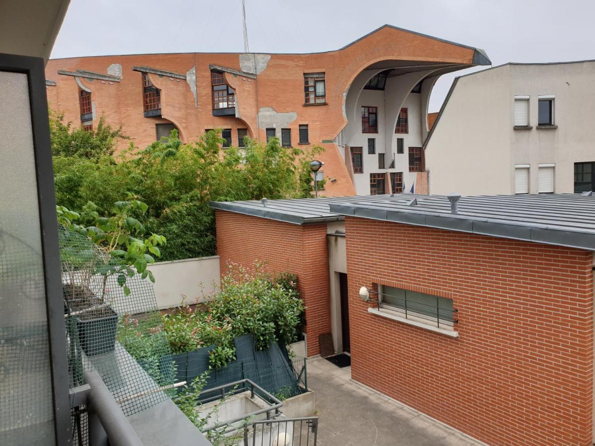 Spacieux Et Calme, Style Parisien, Toutes Commodites, Ideal Pour Un Sejour Authentique Saint-Denis  Eksteriør bilde