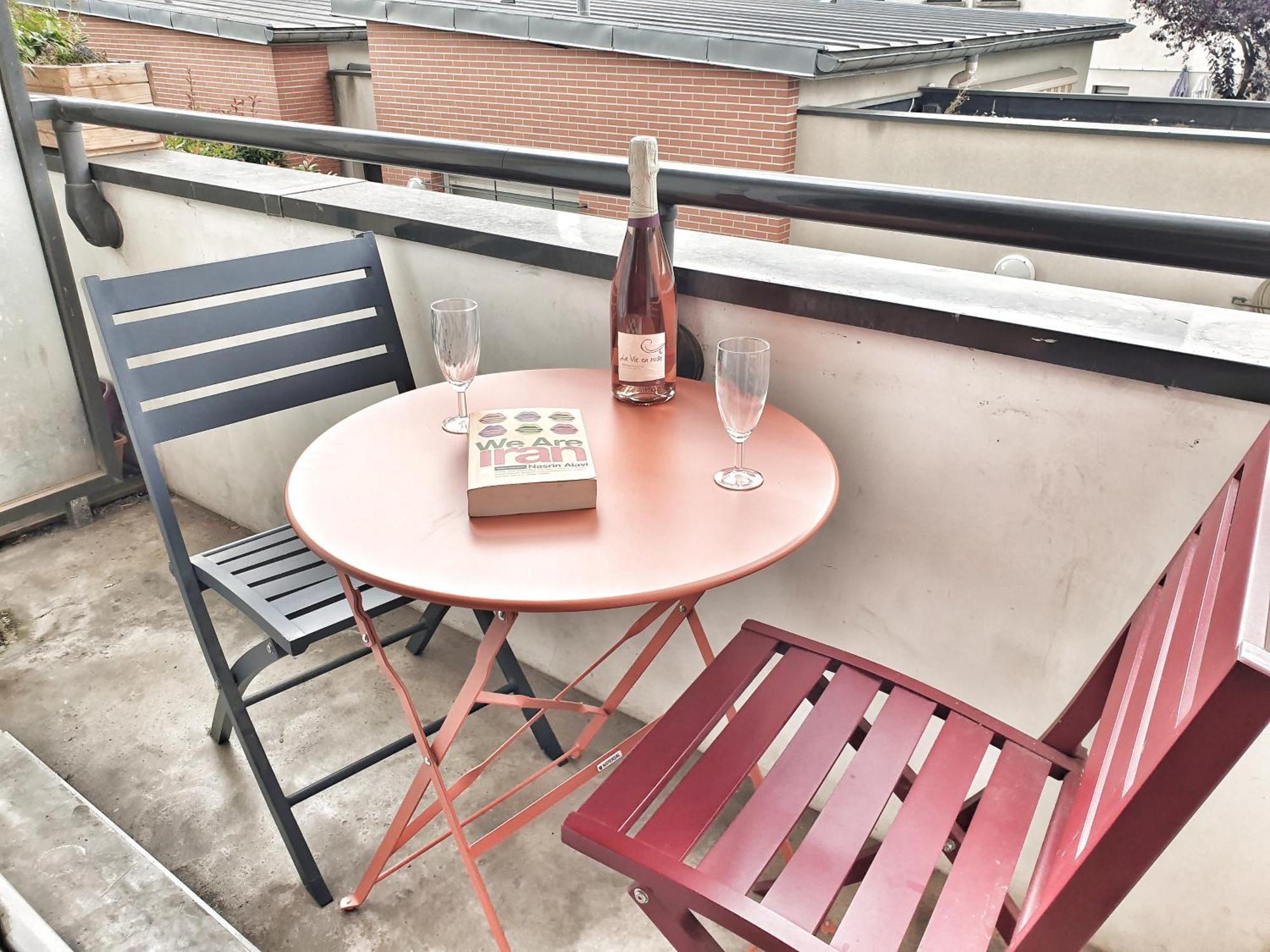 Spacieux Et Calme, Style Parisien, Toutes Commodites, Ideal Pour Un Sejour Authentique Saint-Denis  Eksteriør bilde